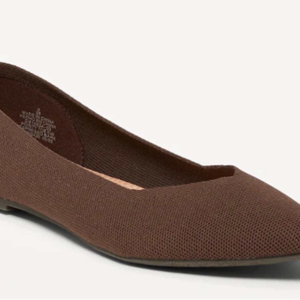 Old navy pointy toe shoes